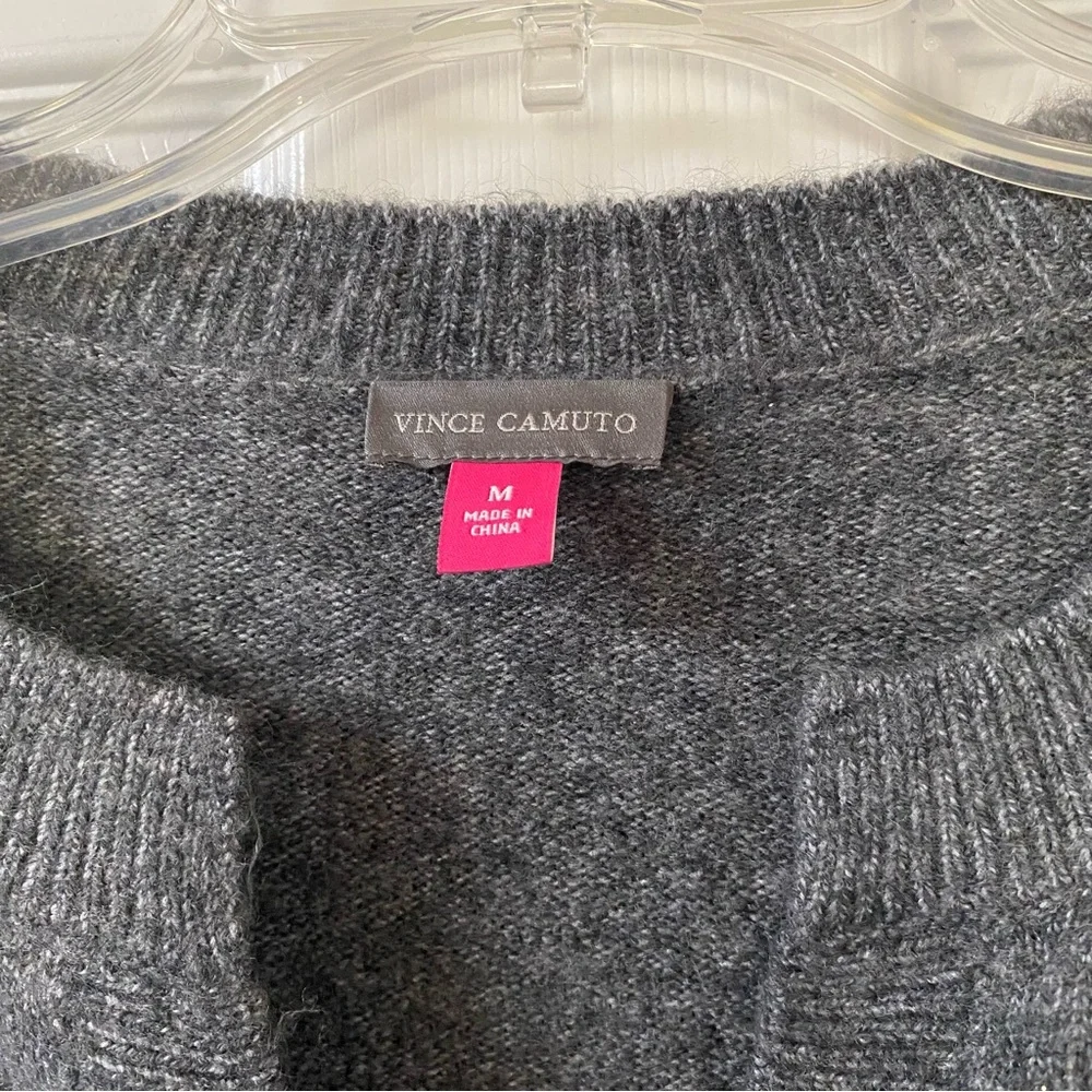 Vince Camuto Heather Gray V-Neck Long Sleeve Women's Size Medium Sweater NWT! - Picture 14 of 16